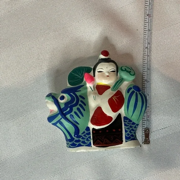 Unique Vintage Japanese Figurine - Picture 6 of 7